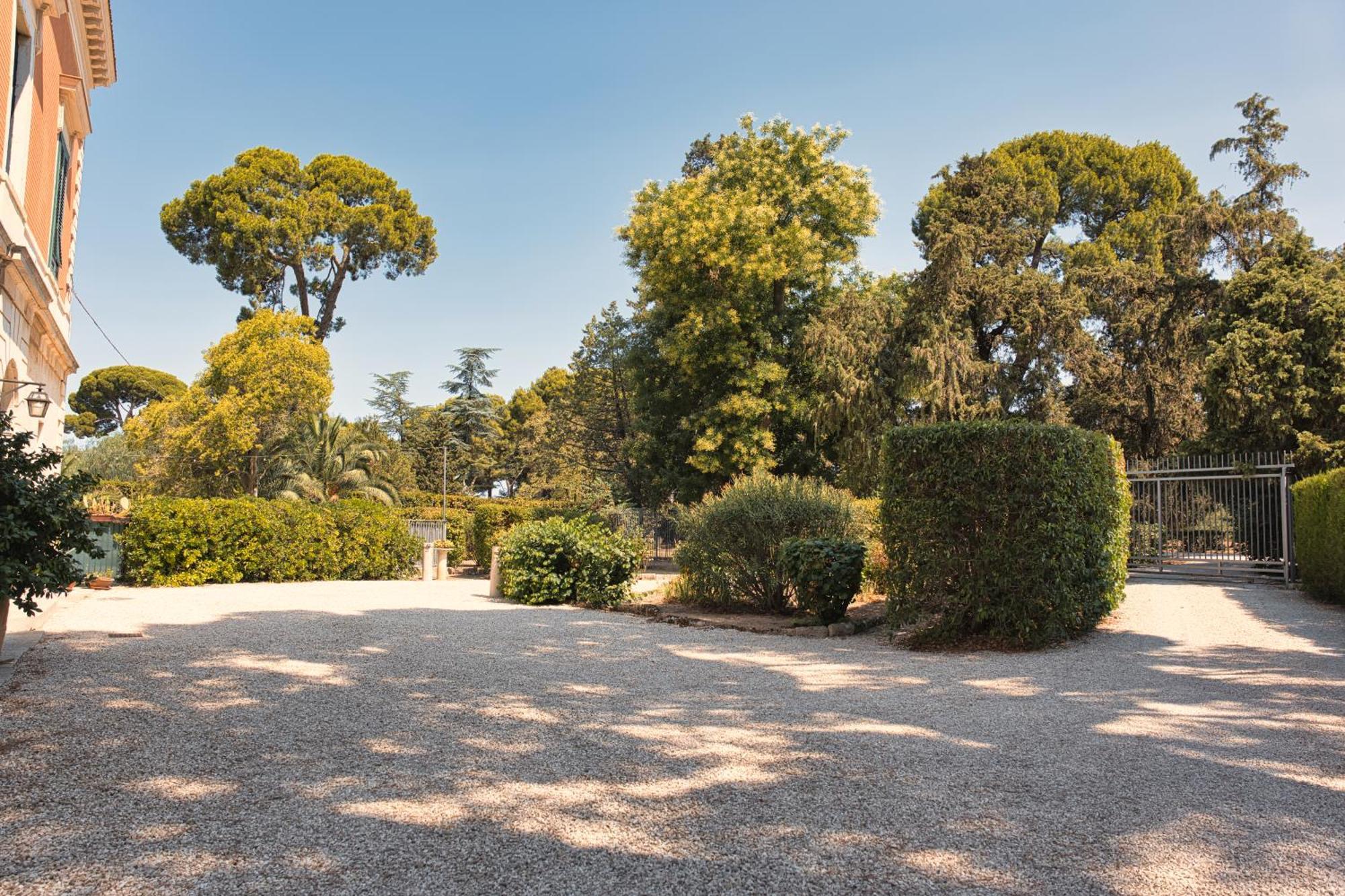 Villa Ceci Dimora Di Storie Andria Bagian luar foto